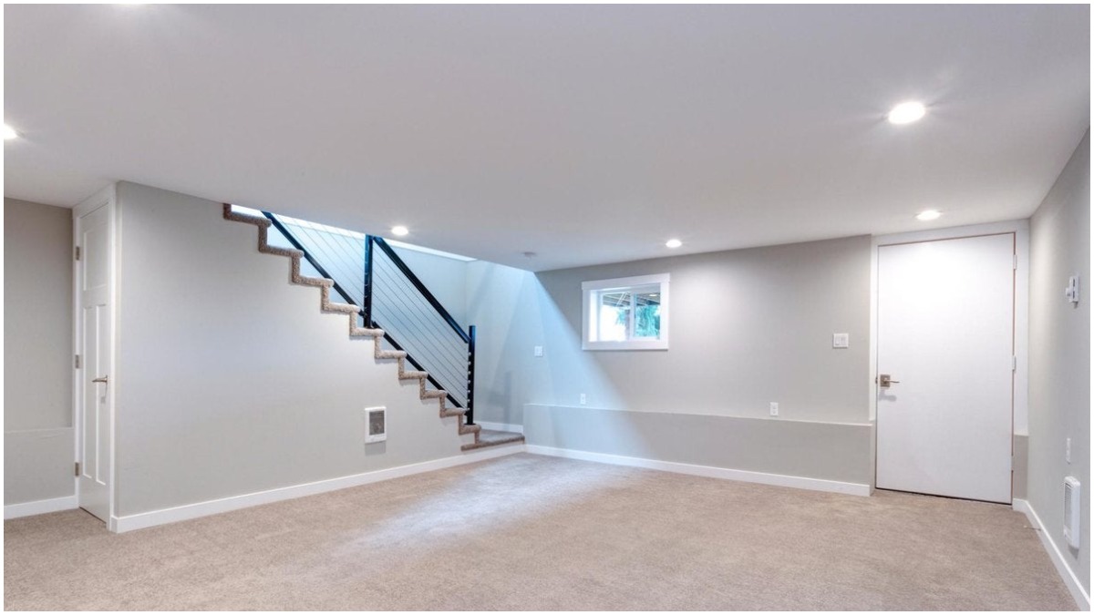 Image of a basement painted in white color
